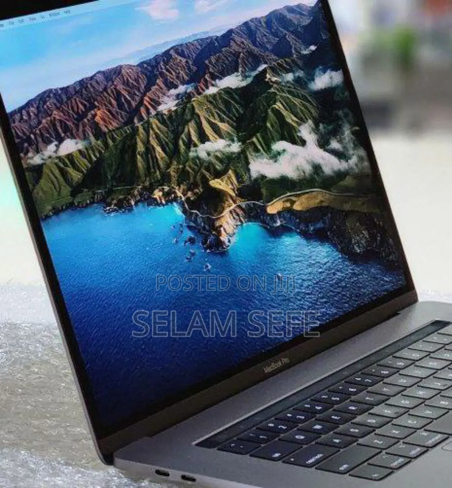 New Laptop Apple MacBook Pro 2017 16GB Intel Core I7 SSD 512GB