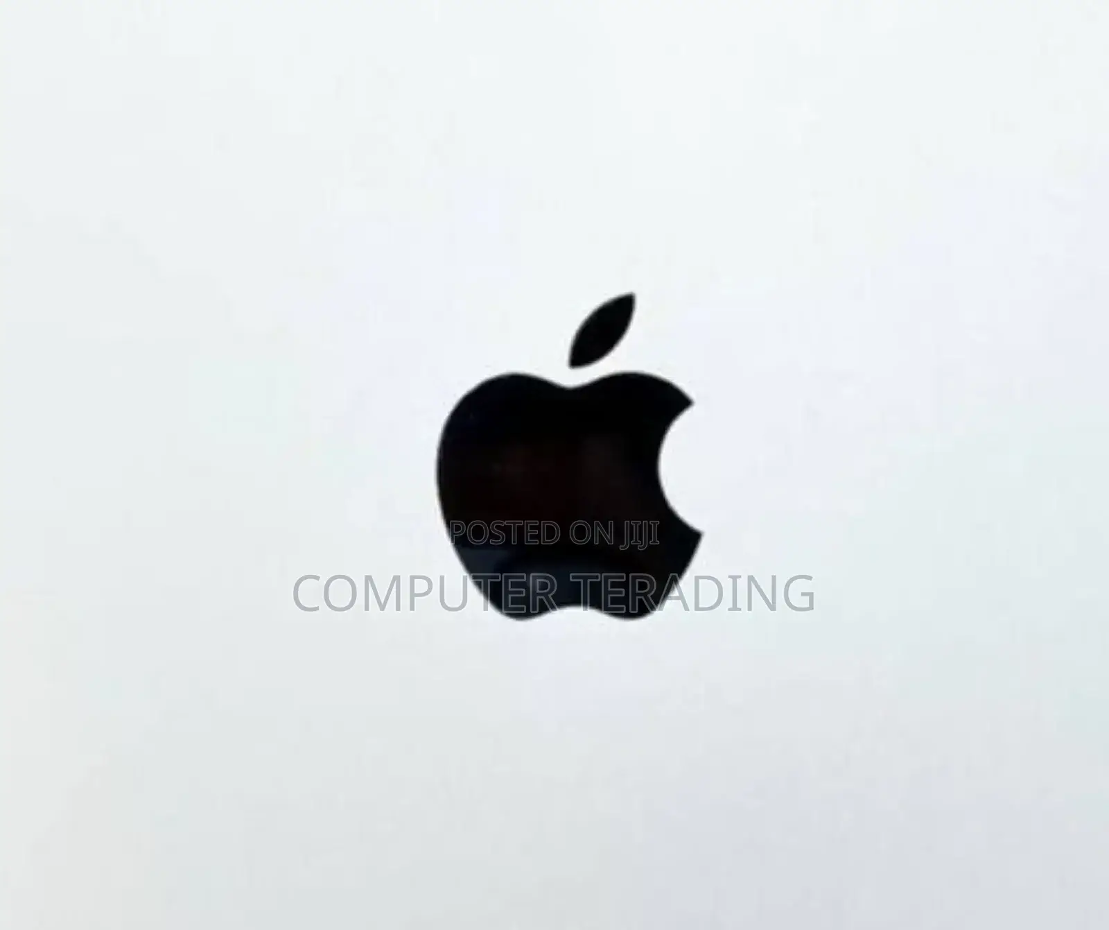 New Laptop Apple MacBook Air 2022 M2 8GB Apple M2 SSD 256GB