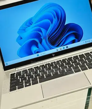 Photo - New Laptop HP EliteBook 830 G8 16GB Intel Core I7 SSD 512GB