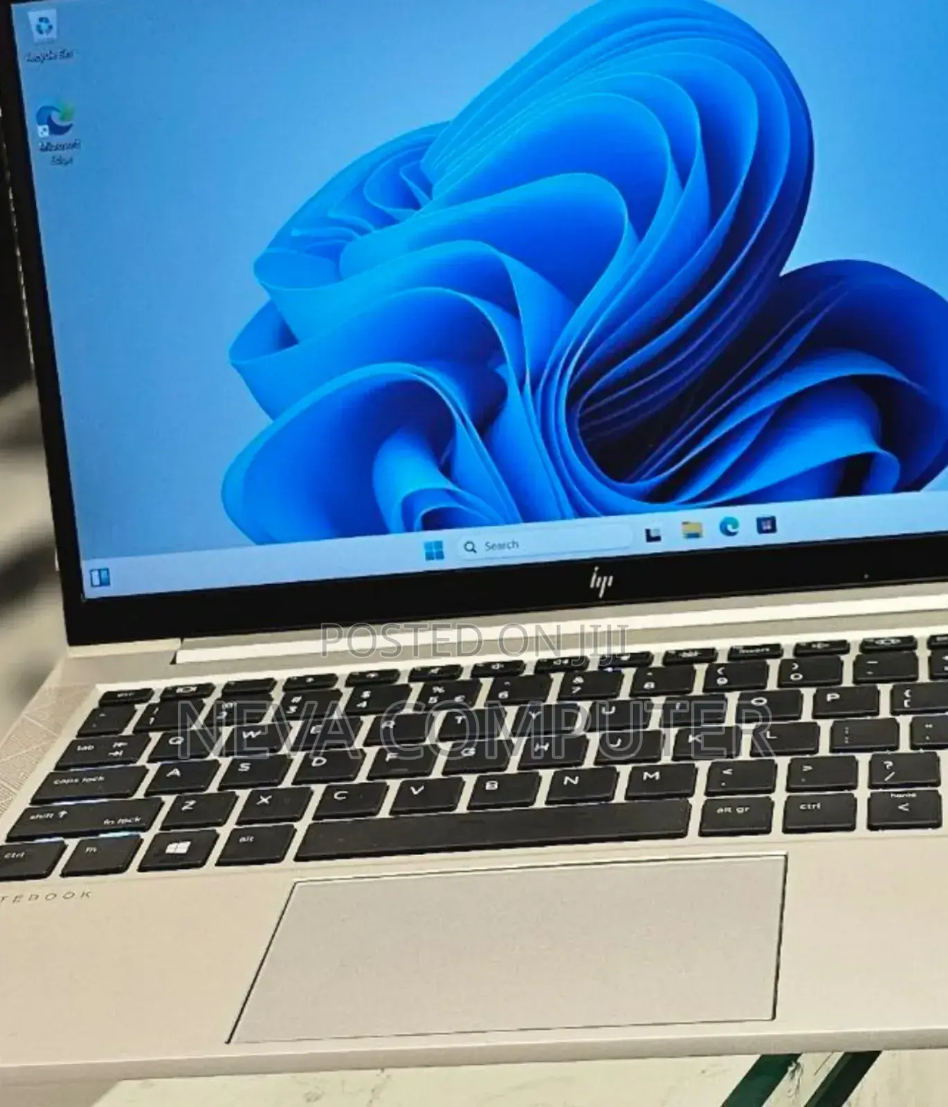 New Laptop HP EliteBook 830 G8 16GB Intel Core I7 SSD 512GB