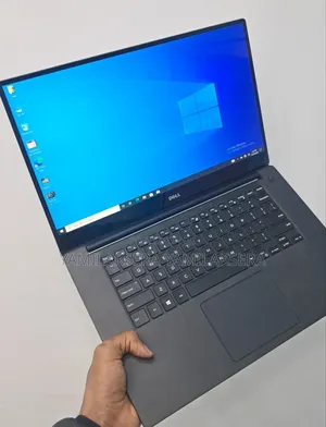 New Laptop Dell Precision 5520 16GB Intel Core I7 SSD 512GB