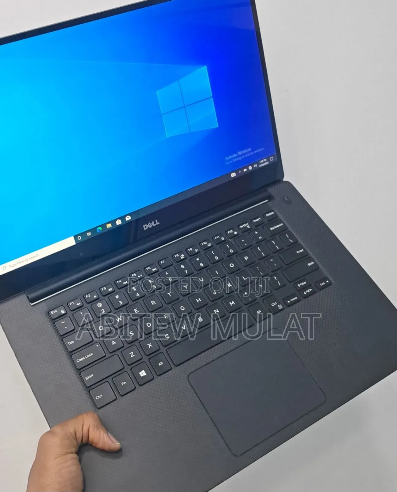 New Laptop Dell Precision 5520 16GB Intel Core I7 SSD 512GB