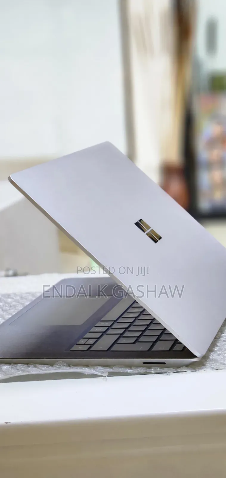 New Laptop Microsoft Surface 8GB Intel Core I5 SSD 512GB