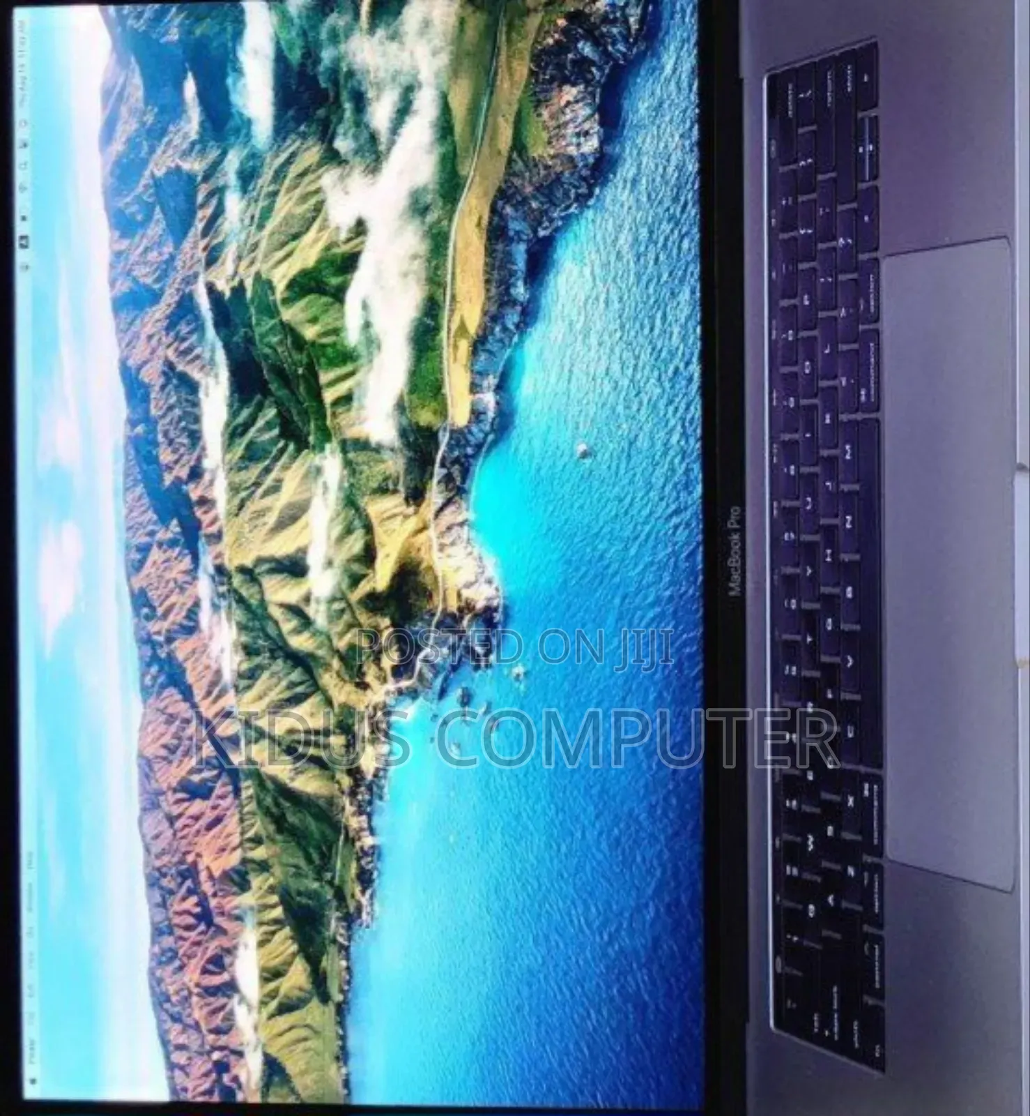 New Laptop Apple MacBook Pro 2017 16GB Intel Core I7 SSD 512GB