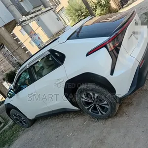 Toyota bZ4X 2023 White