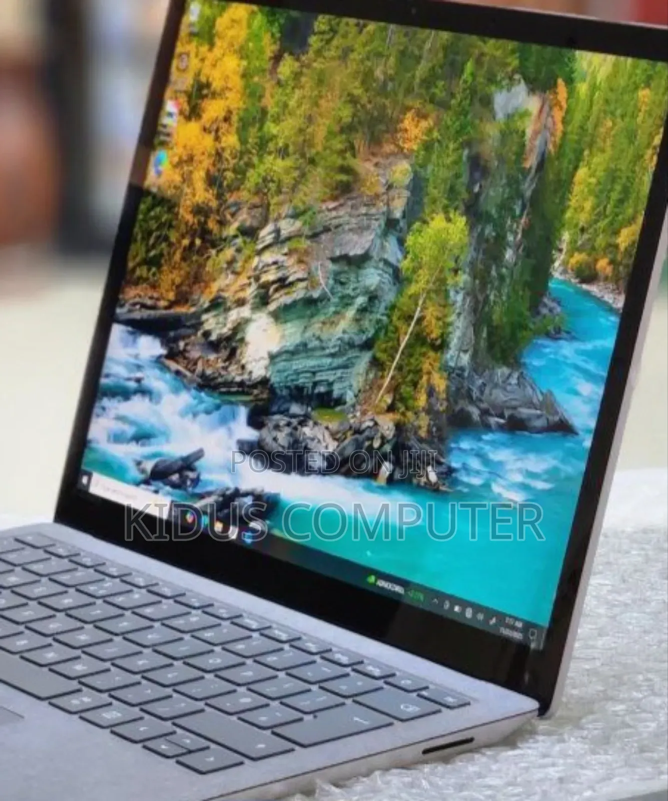 New Laptop Microsoft Surface 16GB Intel Core I7 SSD 512GB