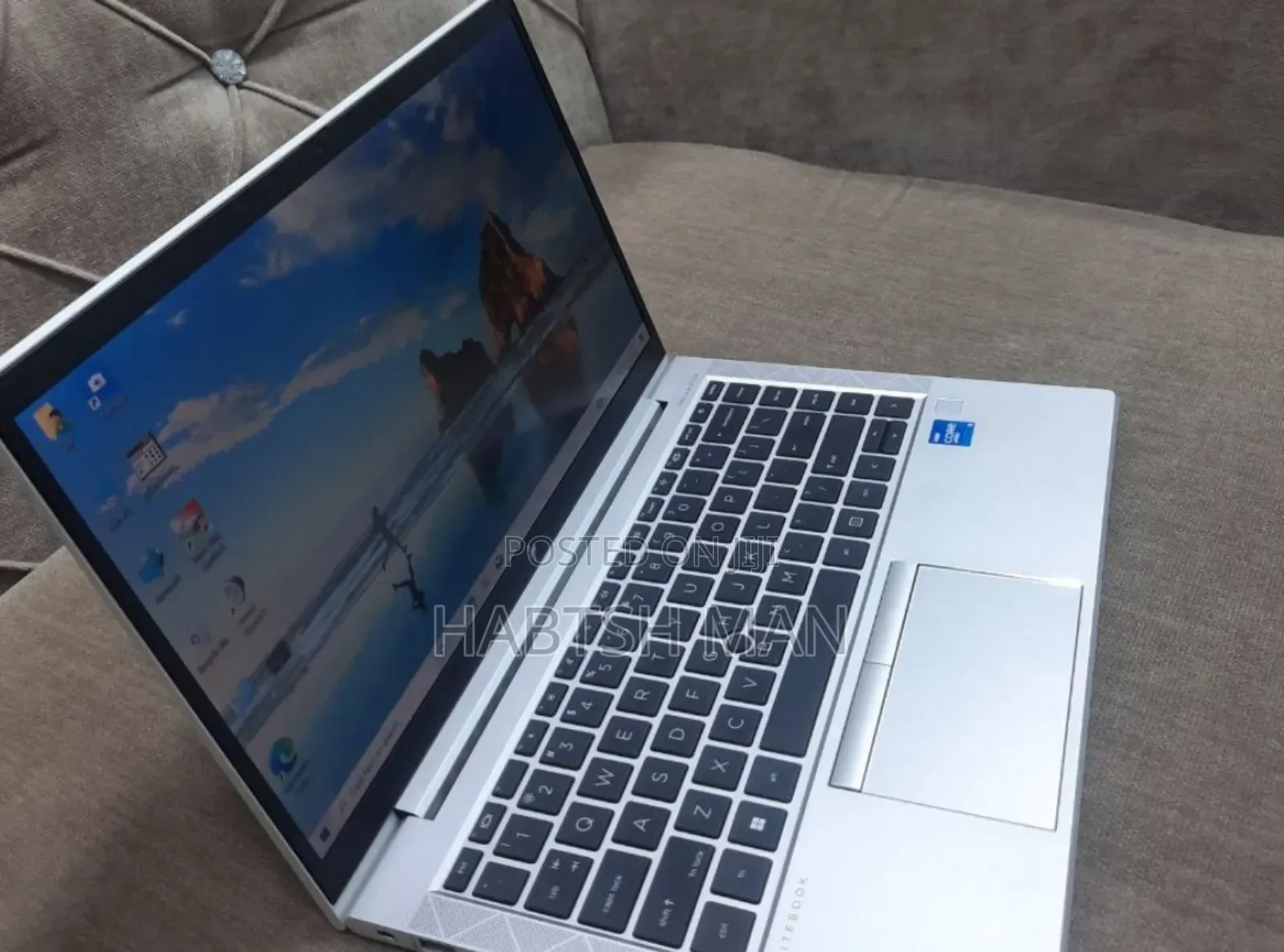 New Laptop HP EliteBook 840 G8 16GB Intel Core I5 SSD 512GB