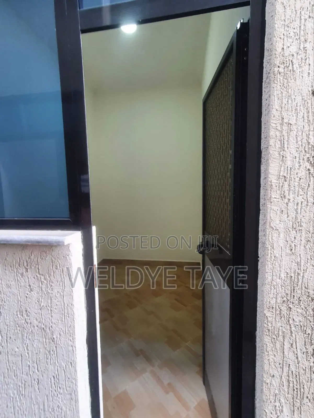 Furnished 5bdrm Villa in Yeka for sale