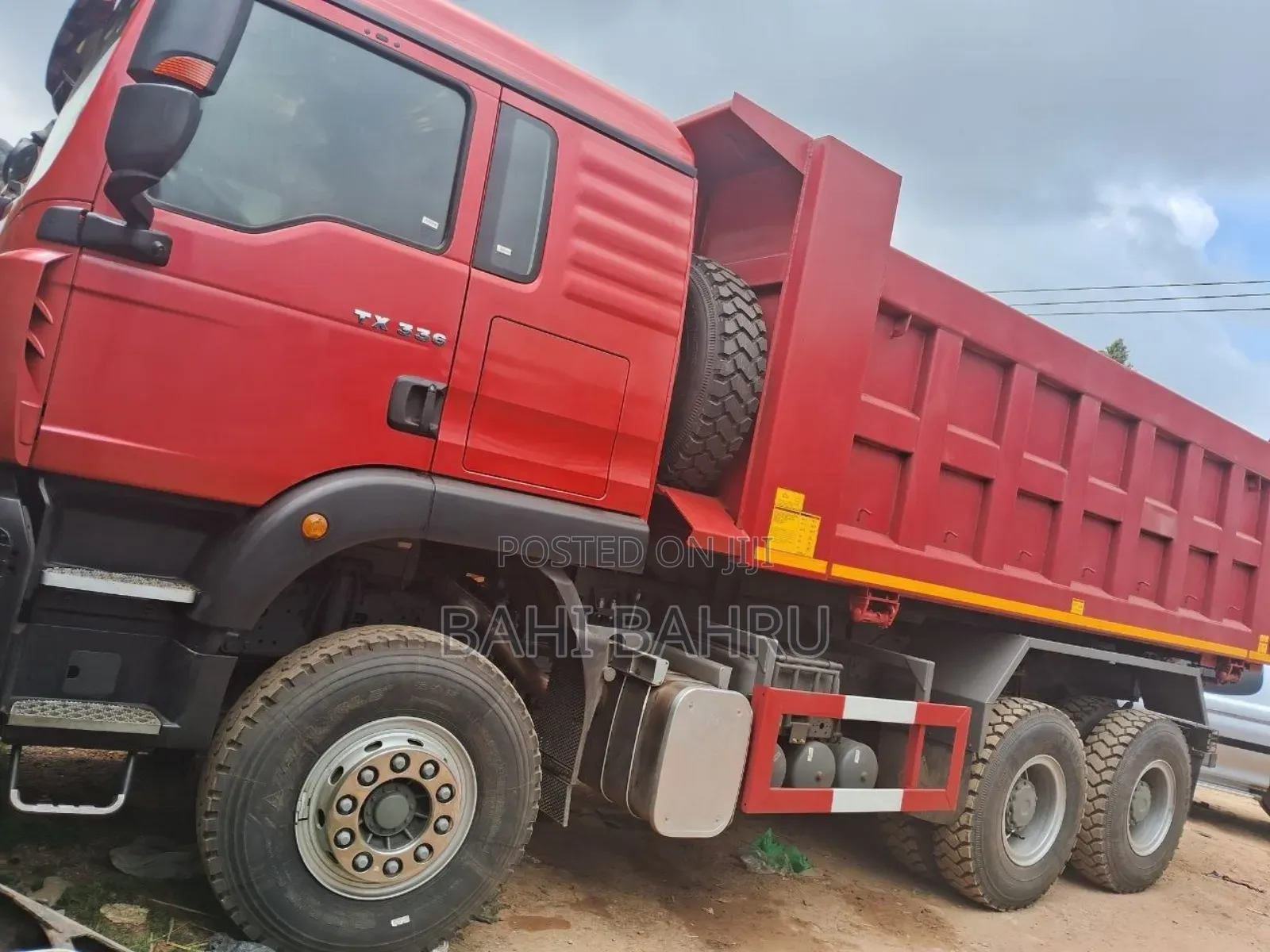 New Sinotruk Howo 2025 Red