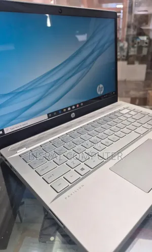 New Laptop HP Pavilion 15 8GB Intel Core i5 SSD 512GB