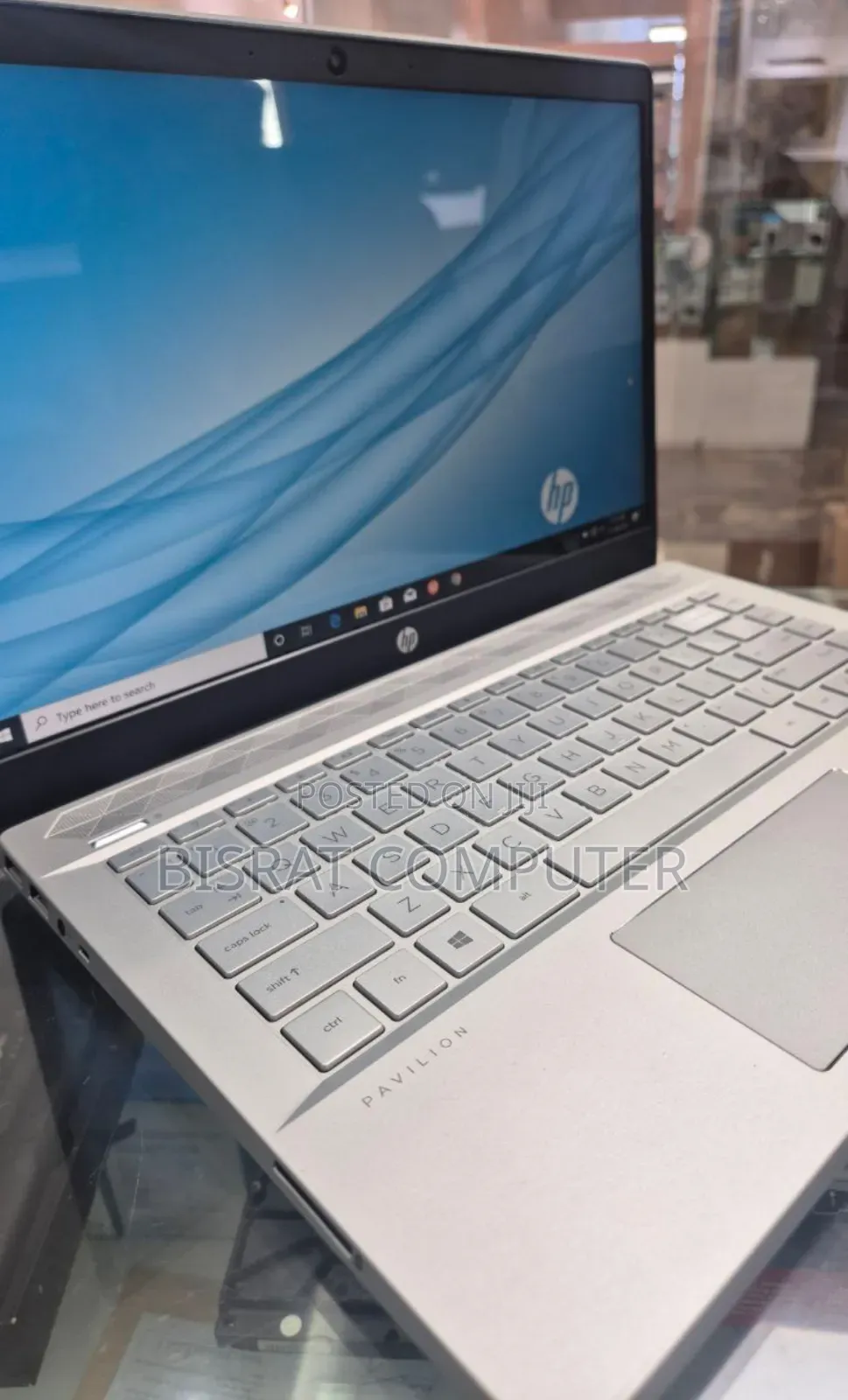 New Laptop HP Pavilion 15 8GB Intel Core i5 SSD 512GB