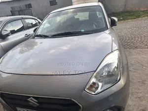 Photo - Suzuki Dzire 2022 Silver