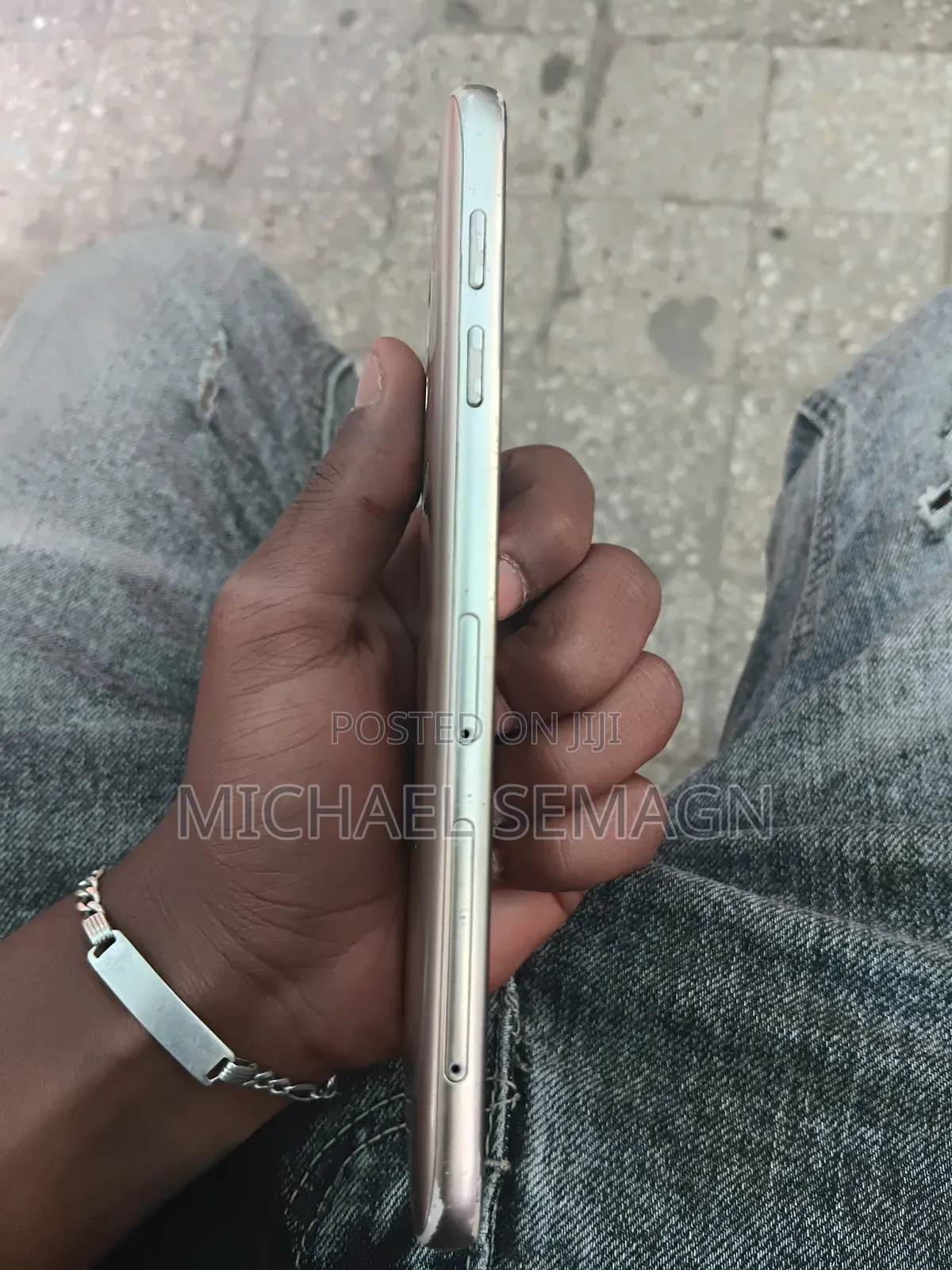 New Samsung Galaxy J6 32 GB Gold