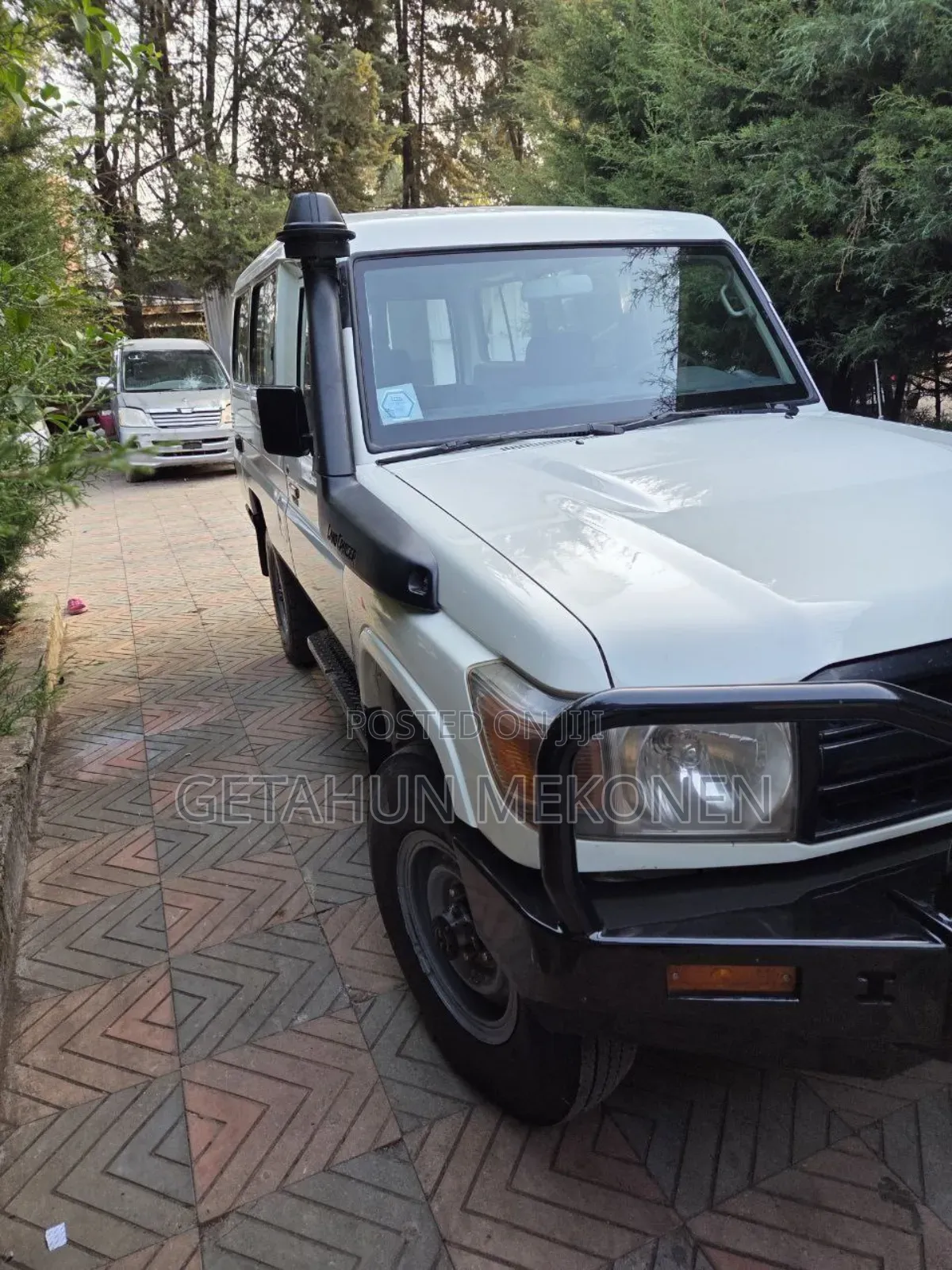 Toyota Land Cruiser 2016 White