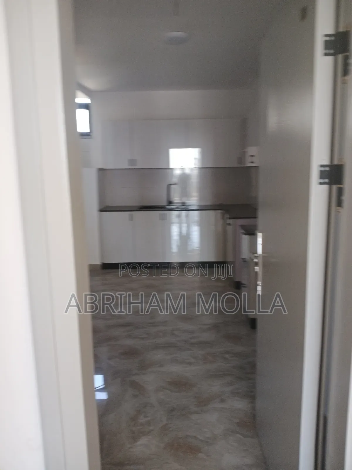 Furnished 3bdrm Apartment in Kirkos for sale
