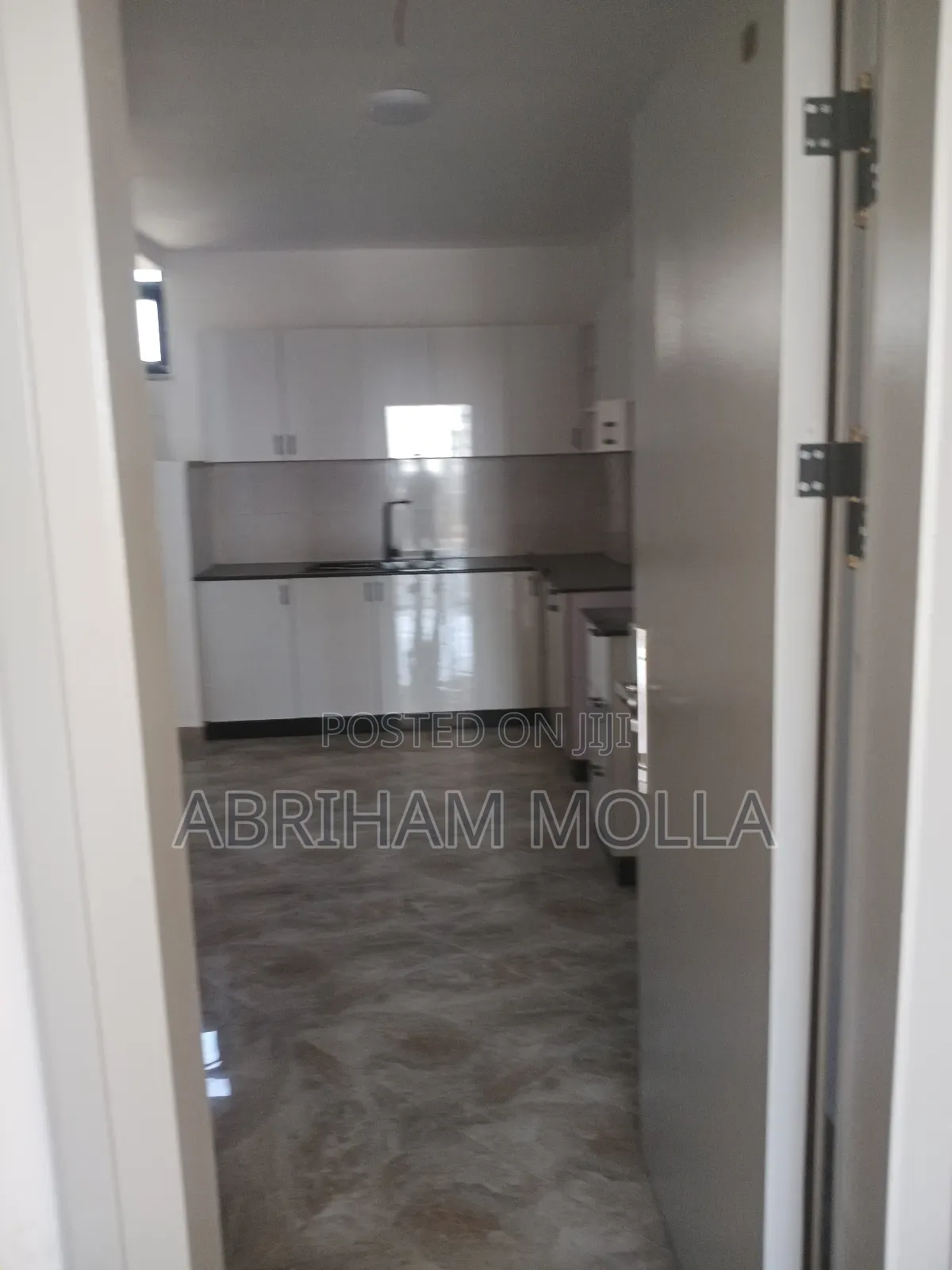 Furnished 3bdrm Apartment in Kirkos for sale