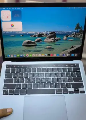 Photo - New Laptop Apple MacBook Pro M1 8GB Apple M1 Pro SSD 512GB