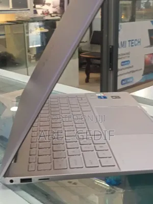 New Laptop HP Pavilion 14 16GB Intel Core I5 SSD 1T
