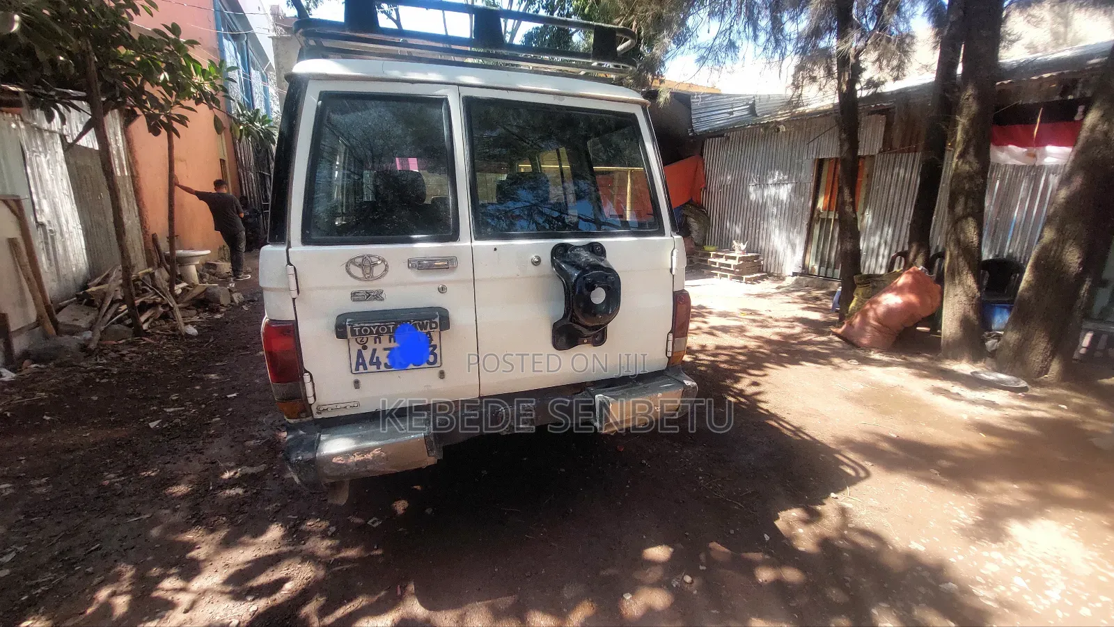 Toyota Land Cruiser 1991 White