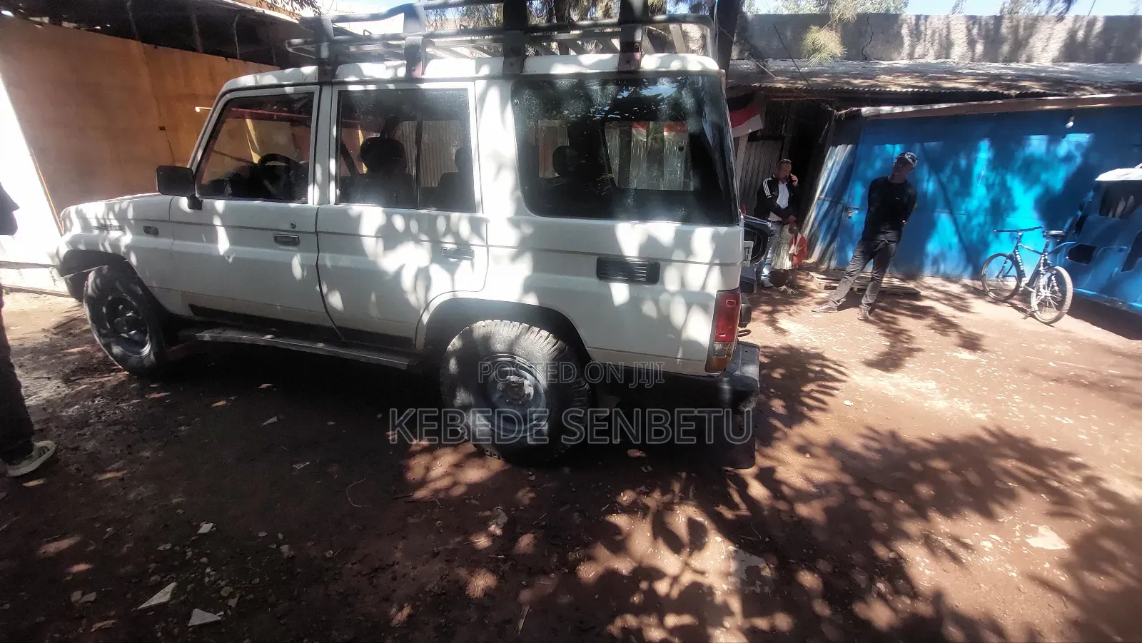 Toyota Land Cruiser 1991 White