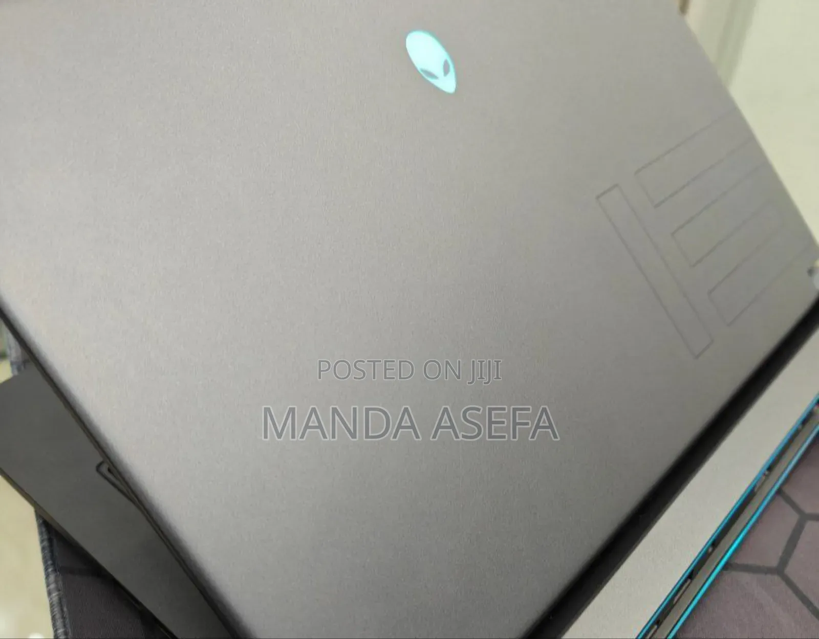 New Laptop Alienware M17x R2 16GB Intel Core I7 SSD 1T