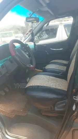 Toyota HiAce 2001