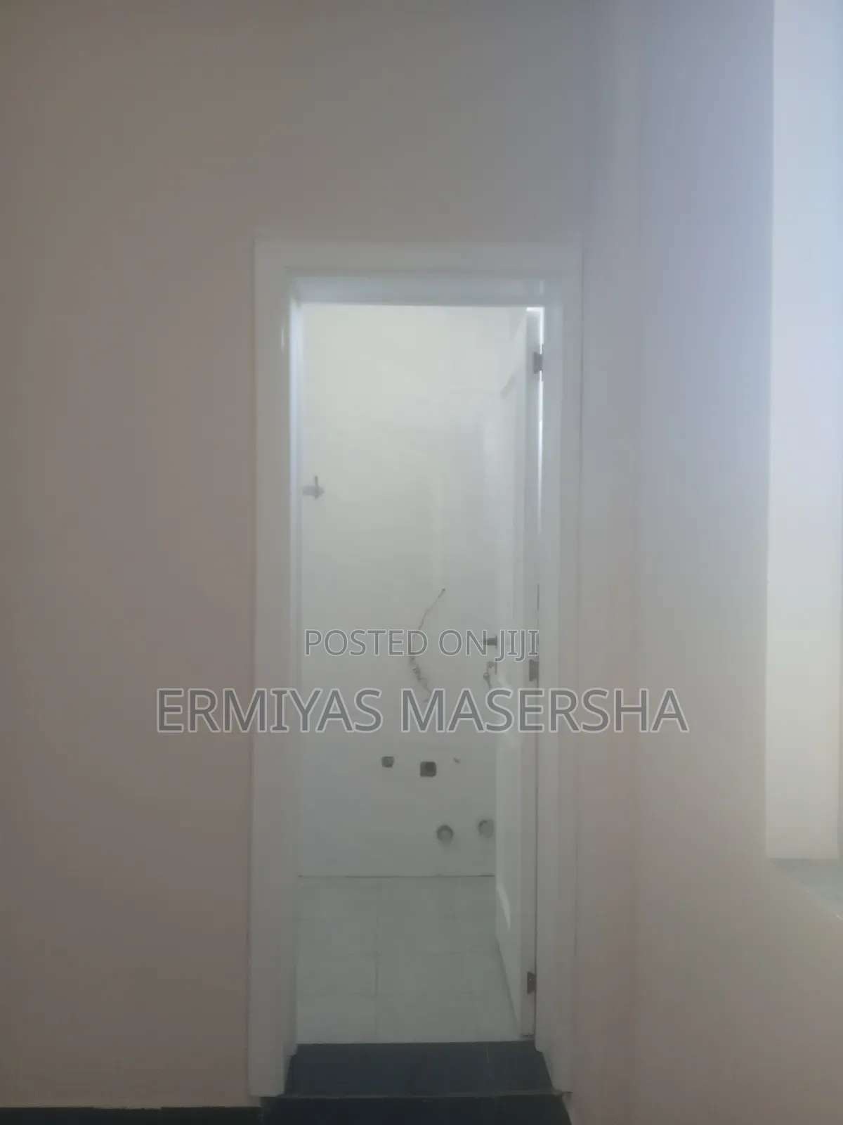 Furnished 8bdrm House in Yeka for sale