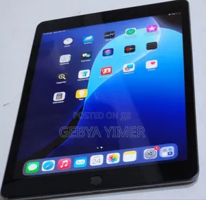 New Apple iPad 10.2 (2021) 64 GB Gray