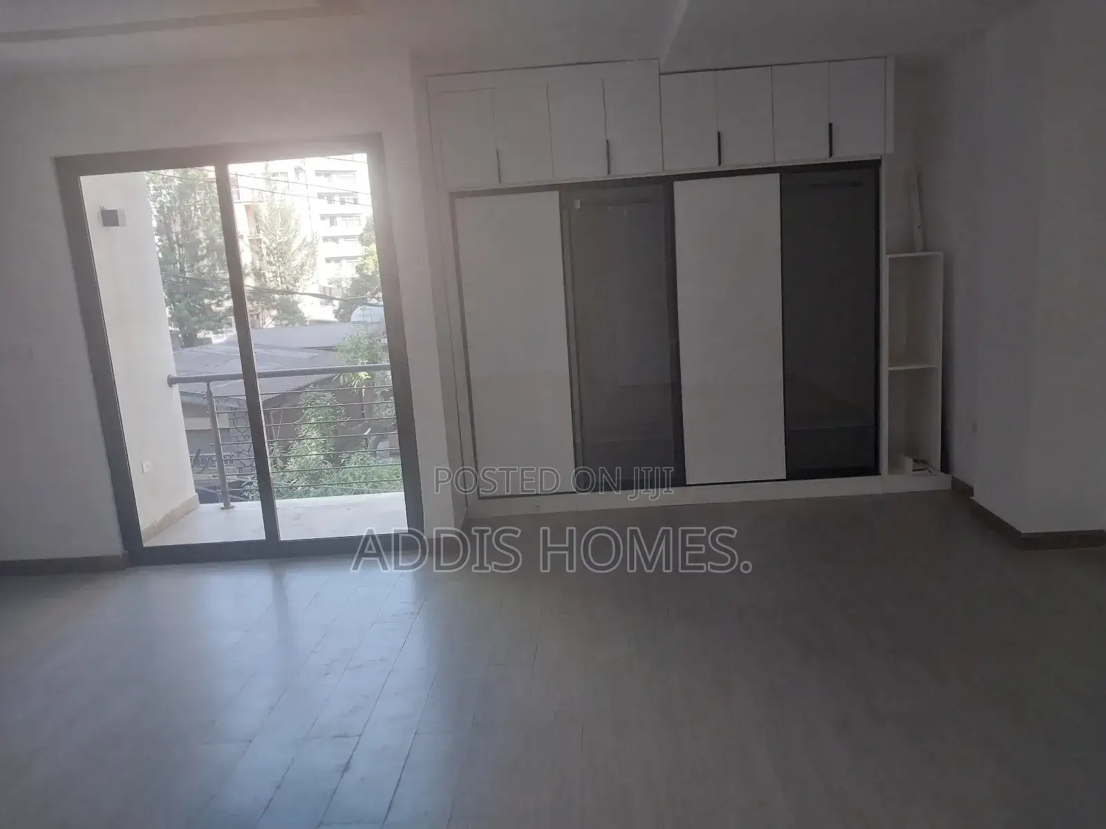 Cafe or Restaurant Commercial Space – Bole Dembel