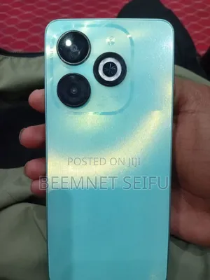 Photo - Infinix Smart 8 128 GB Blue