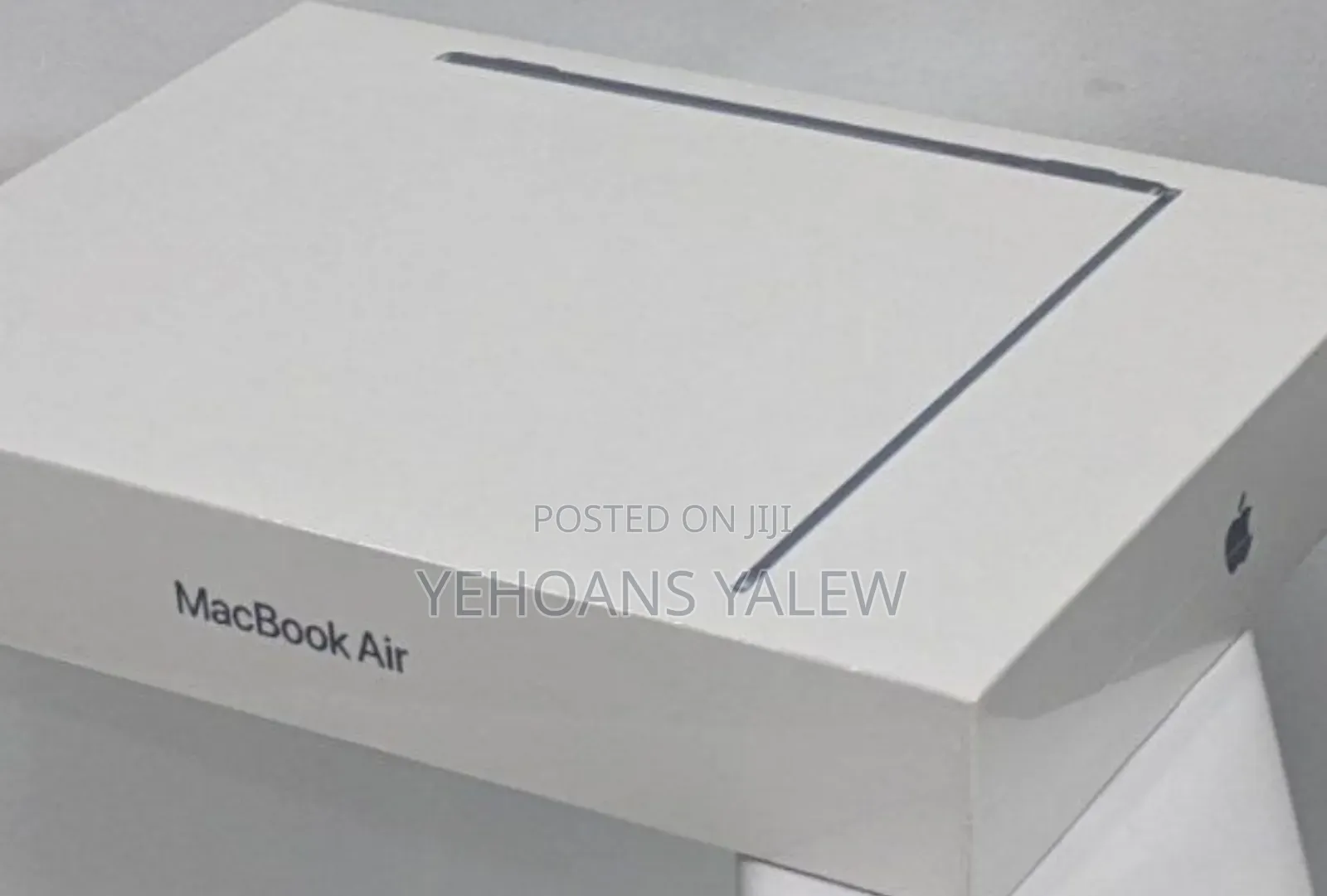 New Laptop Apple MacBook Air 2022 M2 8GB Apple M2 SSD 512GB