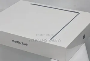 Photo - New Laptop Apple MacBook Air 2022 M2 8GB Apple M2 SSD 512GB