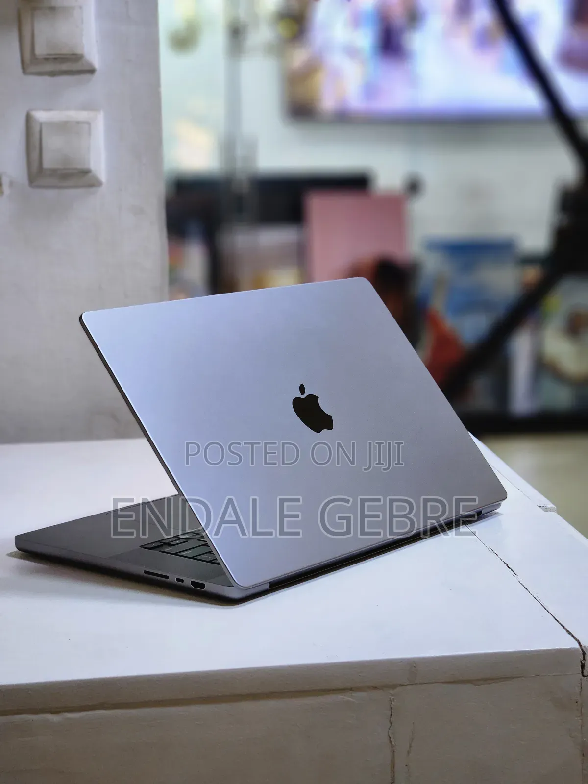 New Laptop Apple MacBook Pro 2021 M1 32GB Apple M1 Max SSD 512GB