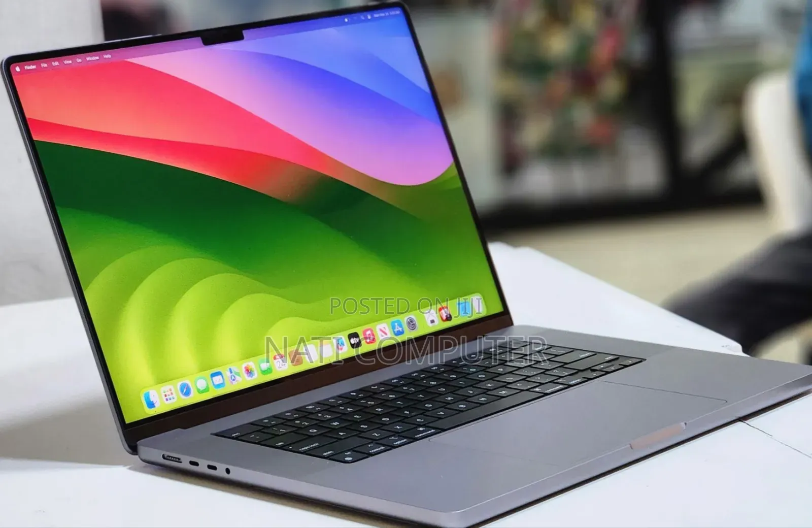 New Laptop Apple MacBook Pro M1 32GB Apple M1 Pro SSD 512GB