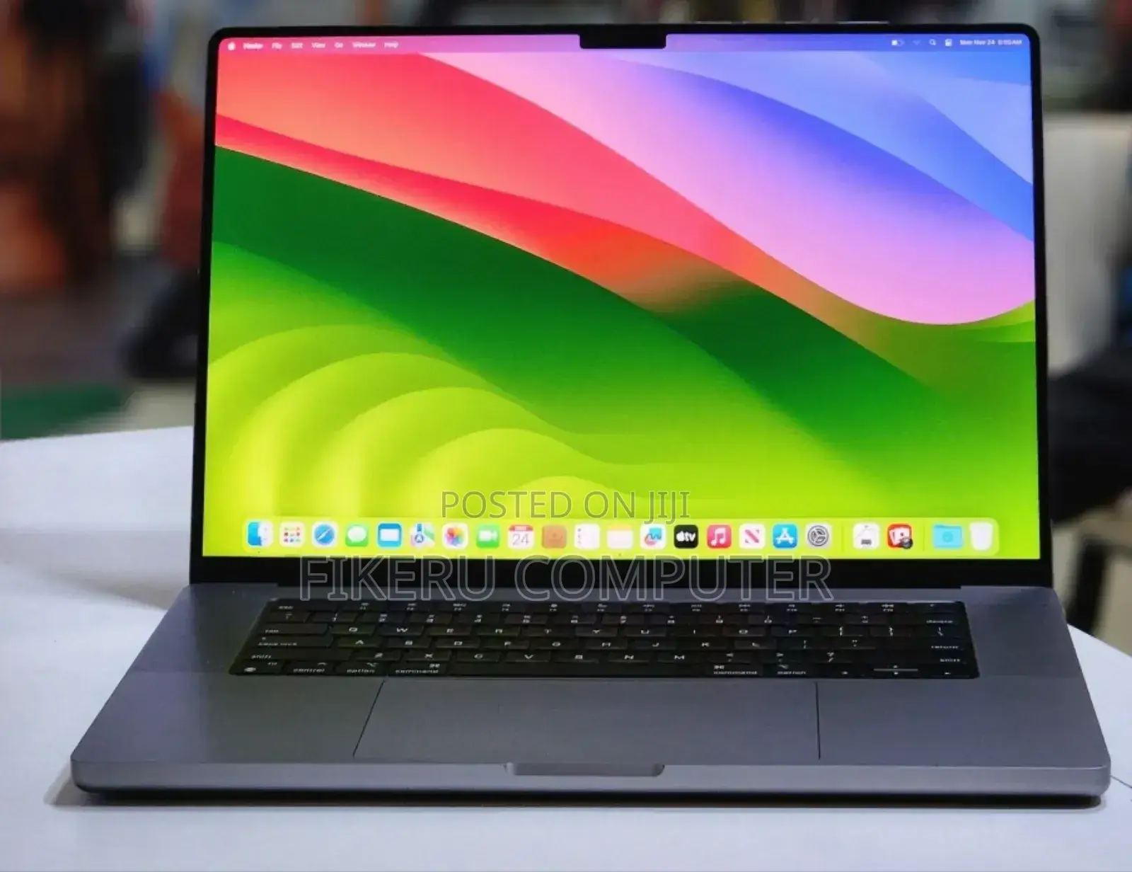 New Laptop Apple MacBook Pro M1 32GB Apple M1 Pro SSD 512GB