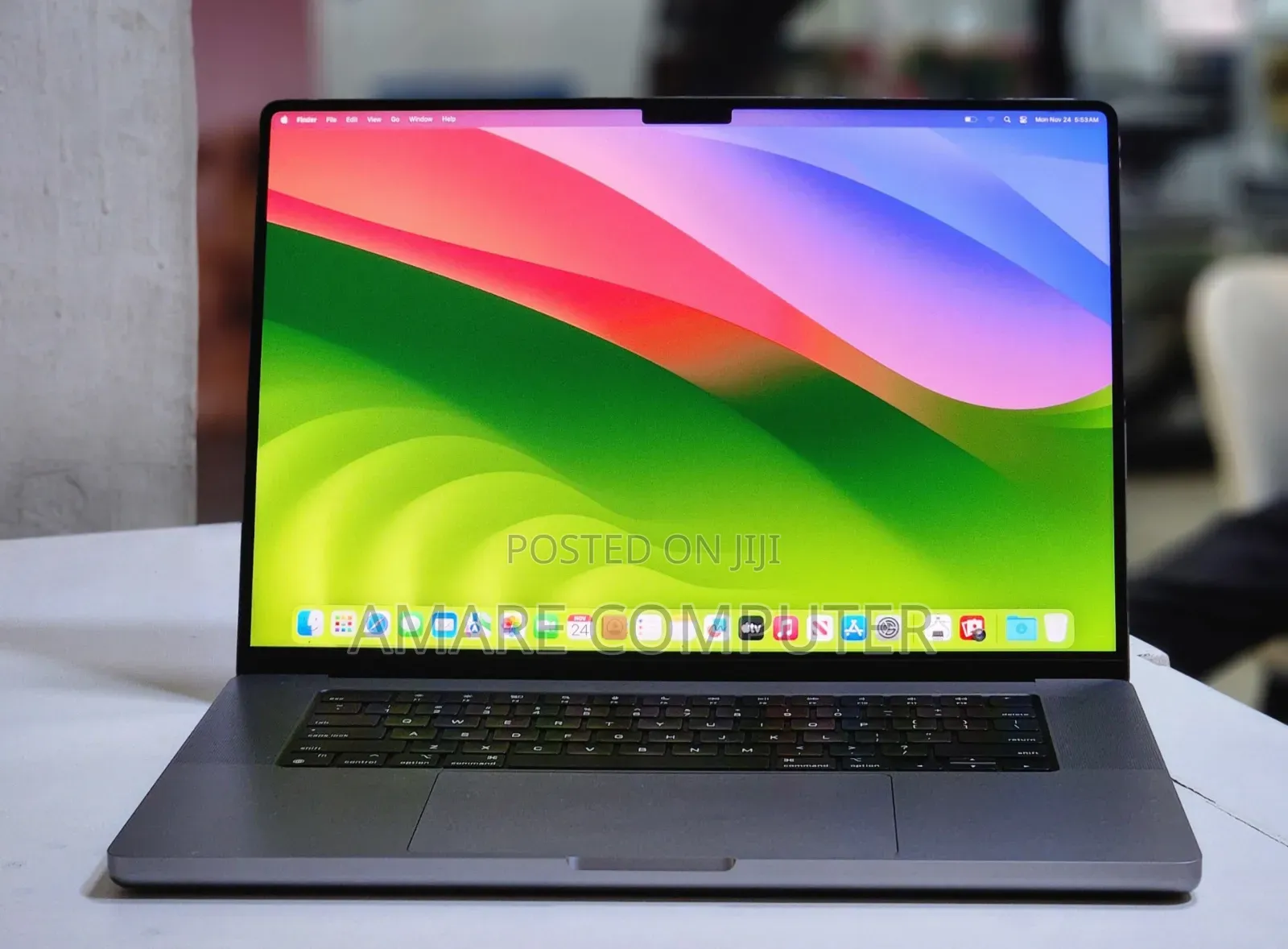 New Laptop Apple MacBook Pro M1 32GB Apple M1 Max SSD 512GB
