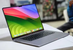 New Laptop Apple MacBook Pro M1 32GB Apple M1 Max SSD 512GB