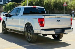 Ford F-150 LARIAT 2021 Silver