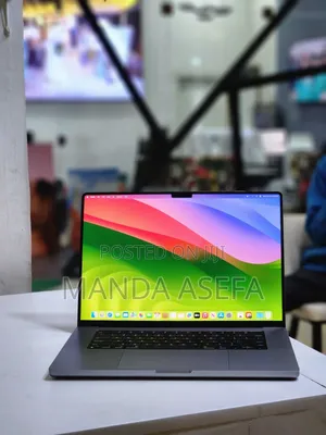 New Laptop Apple MacBook Pro M1 32GB Apple M1 Max SSD 512GB