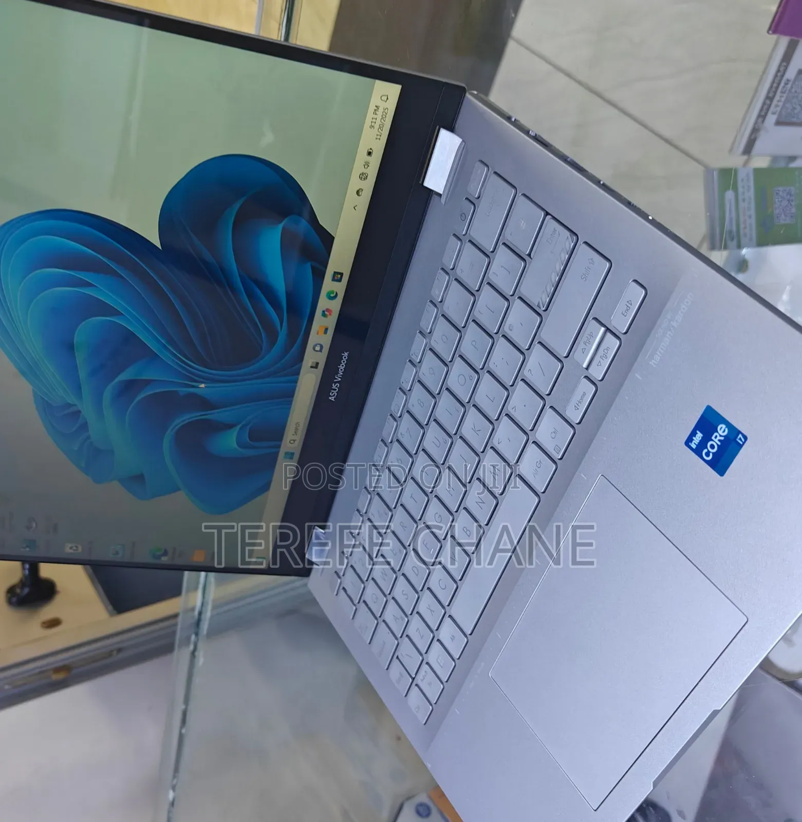 New Laptop Asus VivoBook E12 E203NA 16GB Intel Core I7 SSD 512GB