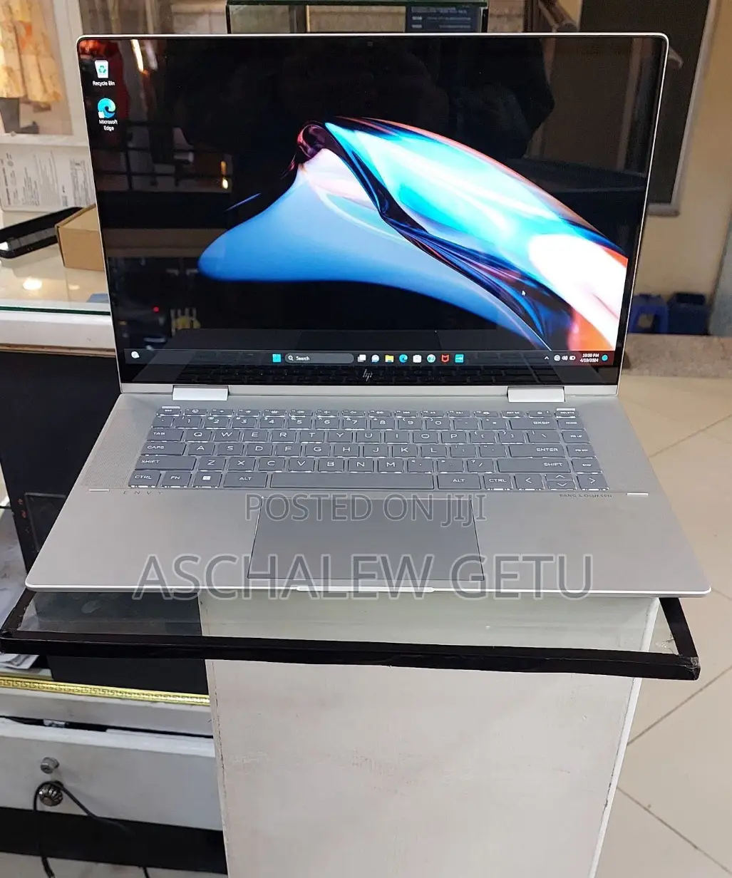 New Laptop HP Envy X360 16GB Intel Core I7 SSD 512GB