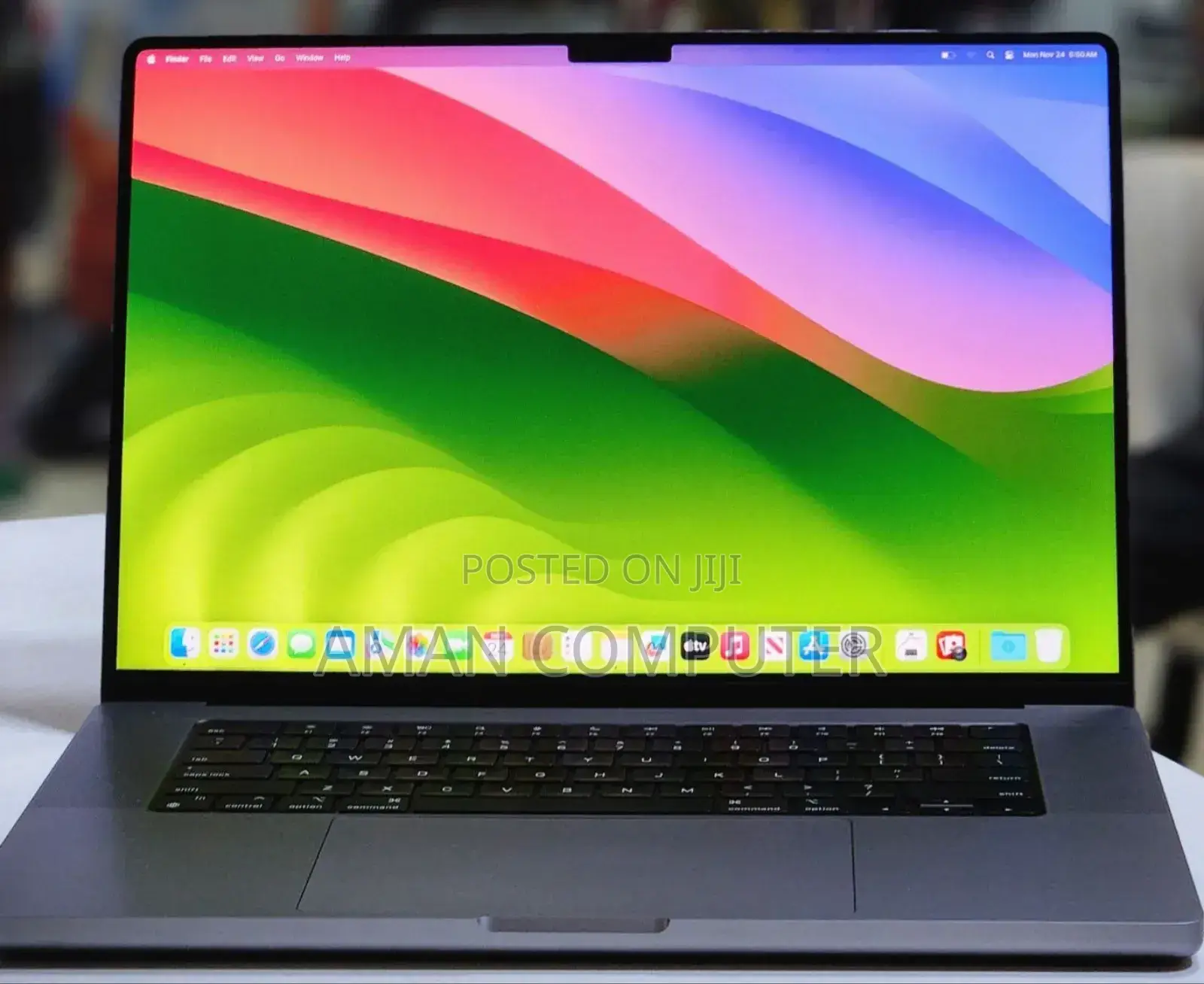 New Apple MacBook Pro Max 2023 M2 14-Inch 32GB Apple M1 SSD 512GB