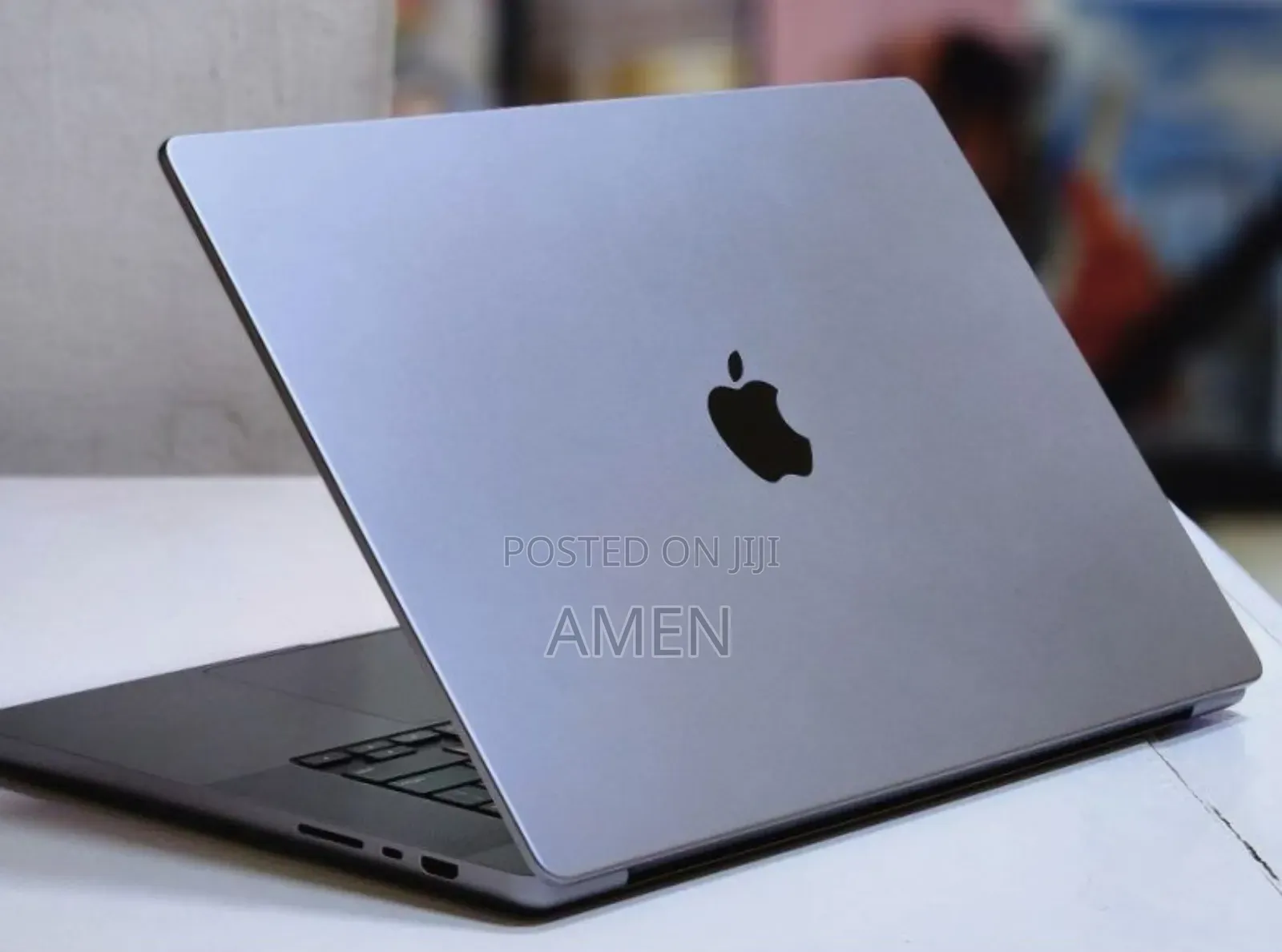 New Laptop Apple MacBook Pro M1 32GB Apple M1 Max SSD 512GB