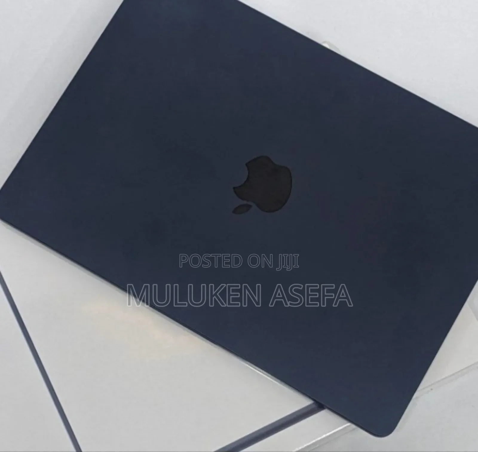 New Laptop Apple MacBook Pro 2022 M2 8GB Intel Core M2 SSD 512GB