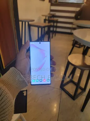 Photo - Samsung Galaxy Note 10 5G 256 GB Blue