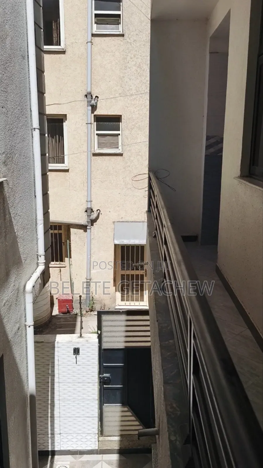 8bdrm House in Semit Fyelbet, G+2, Bole for sale