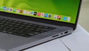 New Laptop Apple MacBook Pro M1 32GB Apple M1 Pro SSD 512GB