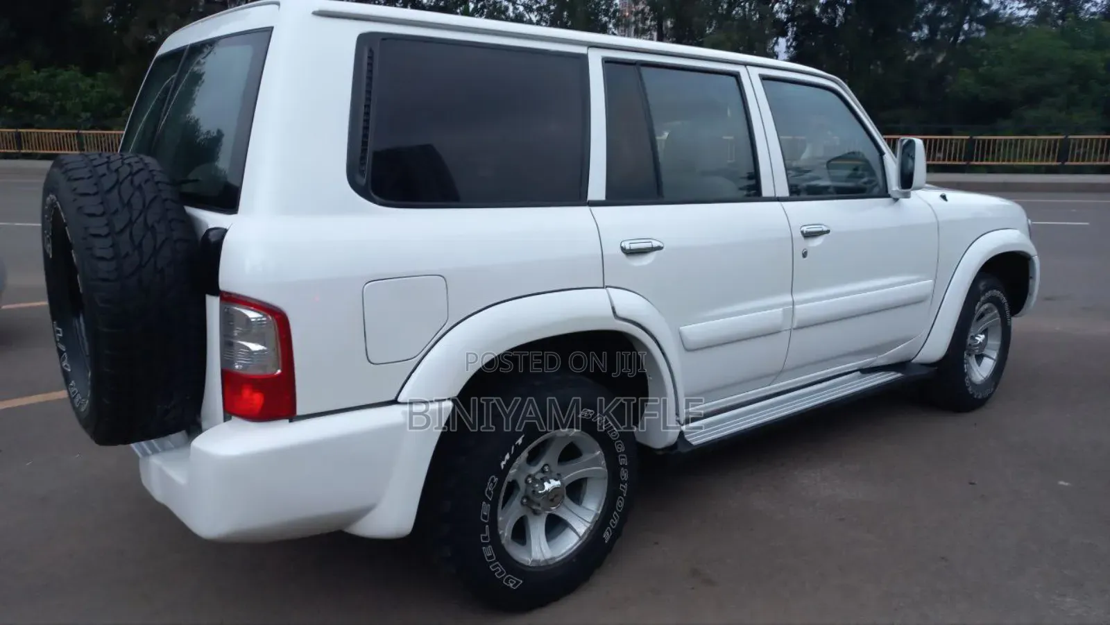 Nissan Patrol 2001 White