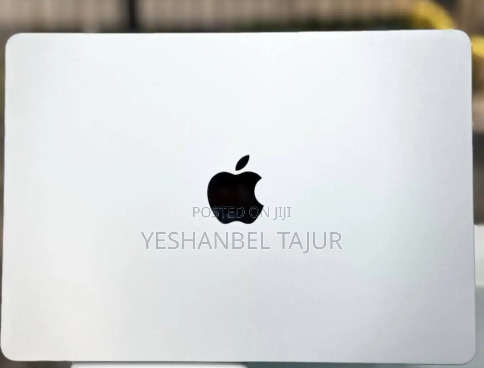 New Laptop Apple MacBook Air 2022 M2 8GB Apple M2 SSD 256GB