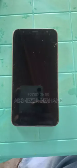 Samsung Galaxy J4 Plus 32 GB Gold